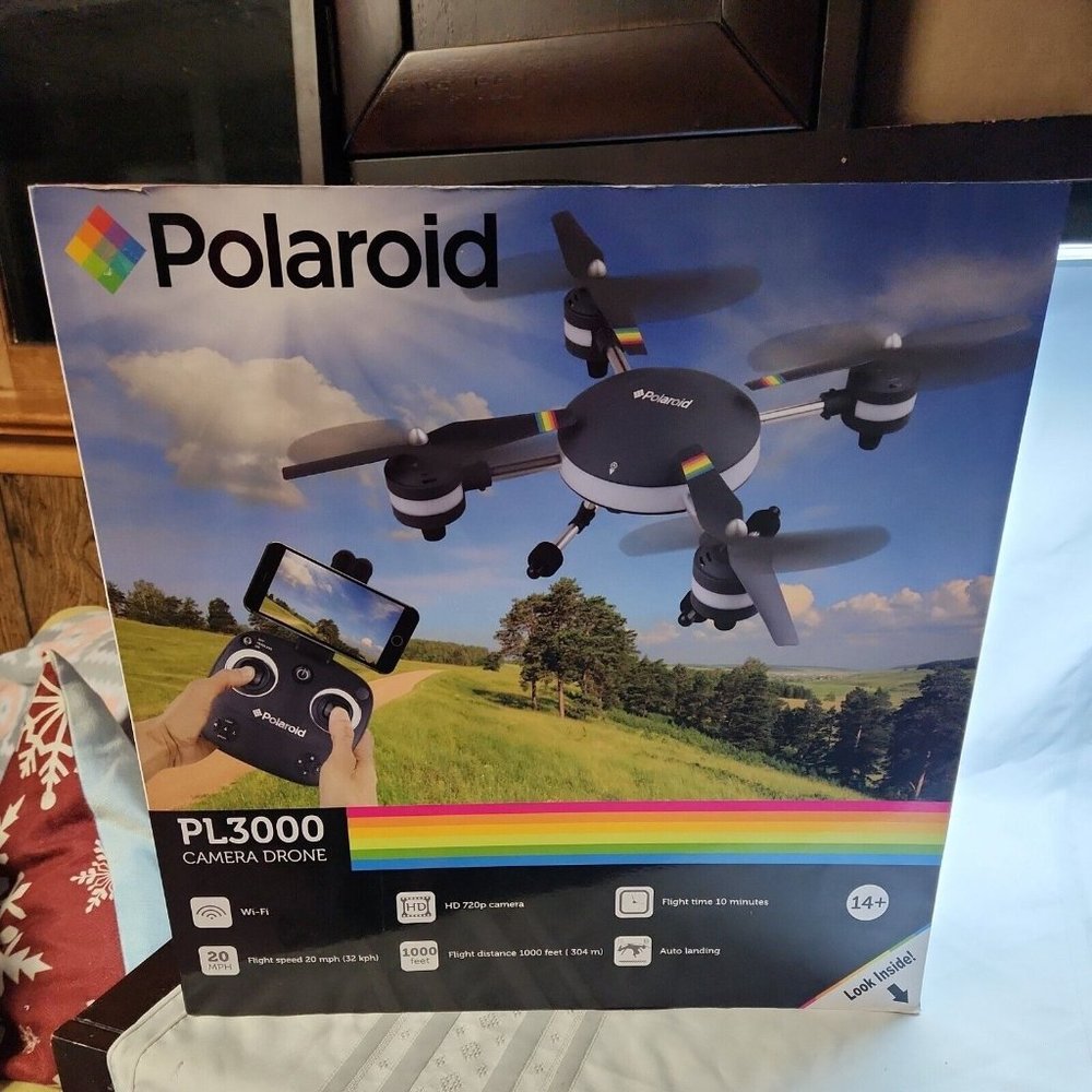 Polaroid Drone PL3000 Camera Drone - Wifi - New in Box 720P 10 Min Flight Time